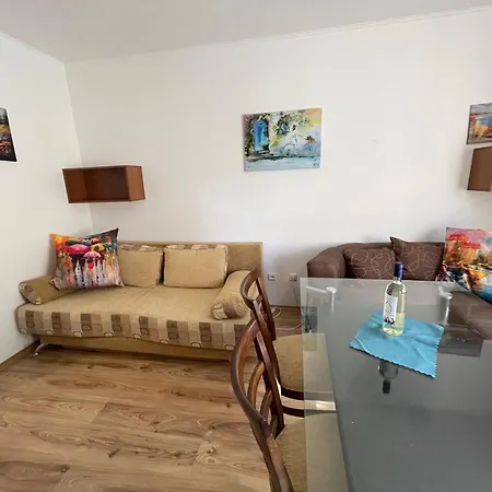 Apartment Beachside Garden Escape Varna