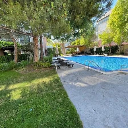 Beachside Garden Escape Varna